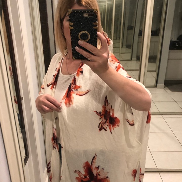 Flower shawl - Picture 5 of 10